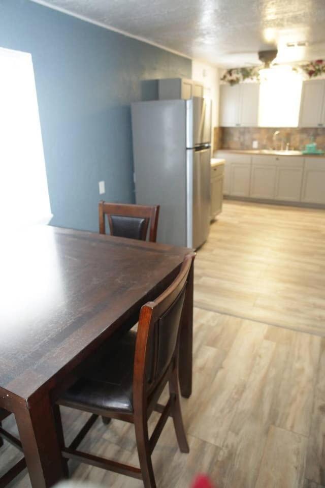 1 Bedroom With A Fireplace Close To Base Lawton Eksteriør bilde